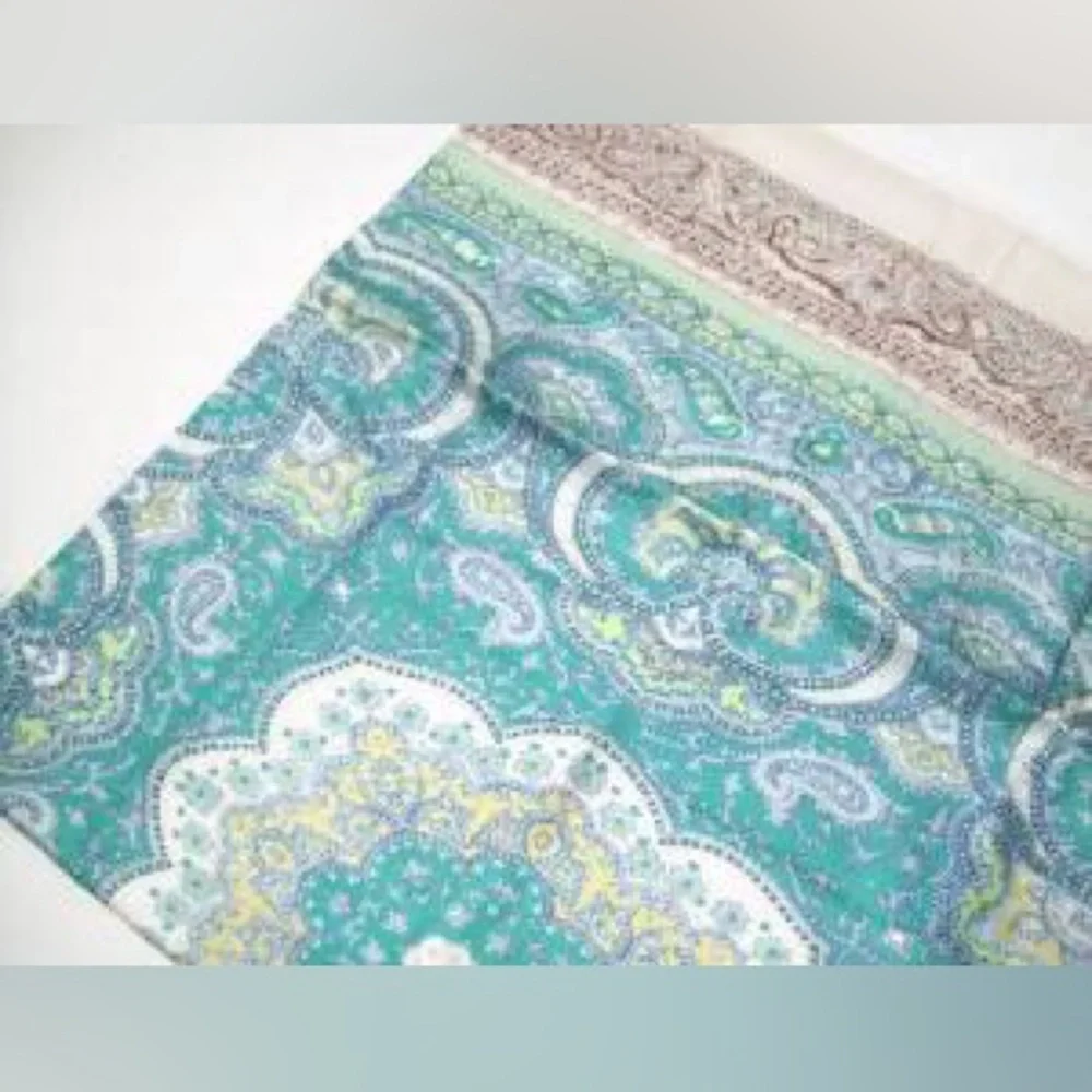 Pottery Barn Claire king organic cotton 1 sham